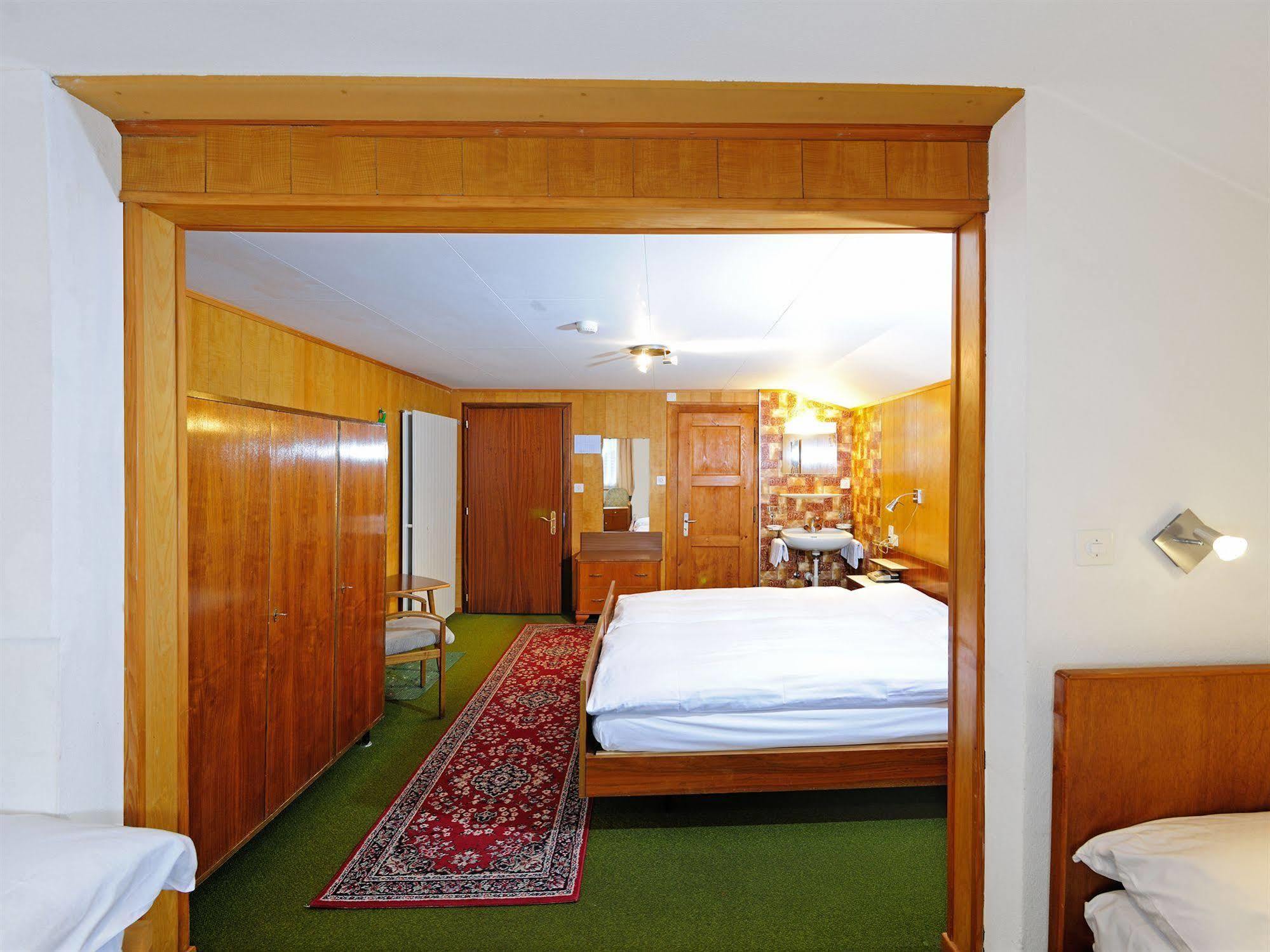 Hotel Alphubel Zermatt Exteriör bild